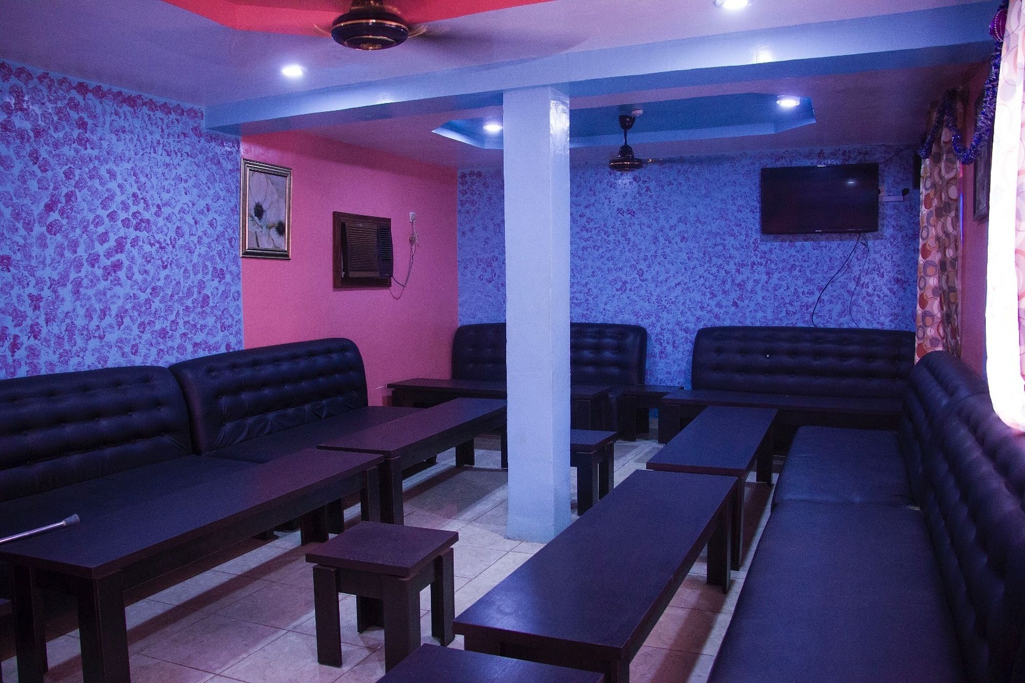 House Of Blues Hotel & Entertainment Center Ogijo Exterior photo